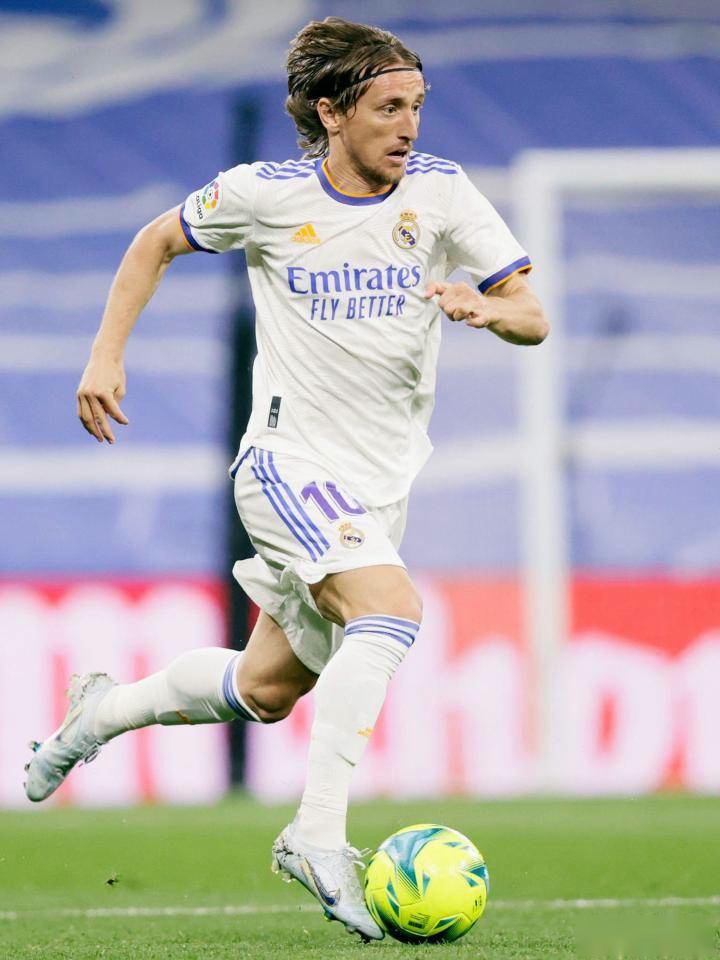 英格兰国脚合同即将到期，引众多豪门哄抢