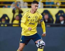 凯尔：最低目标是欧冠资格；与施洛特贝克的续约谈判