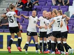 嫁给知名男歌手！羽毛球奥运季军大婚，年仅25岁就事业爱情双丰收