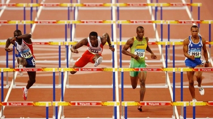 队记：斯玛特因背部伤势，将缺席今天对阵独行侠的比赛